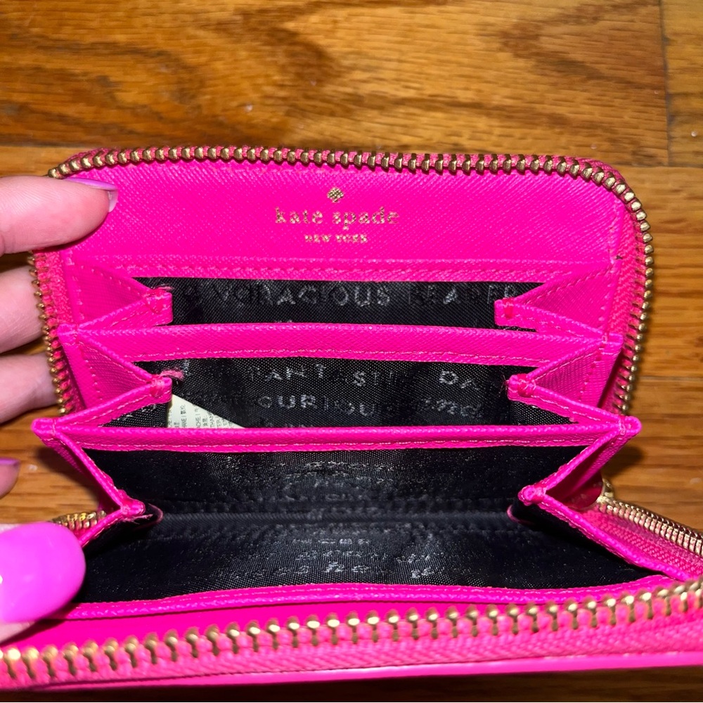 Kate Spade “L” Key Pouch - Picture 16 of 16